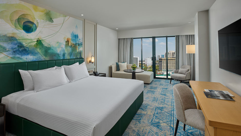 The Heritage Hotel Manila Room