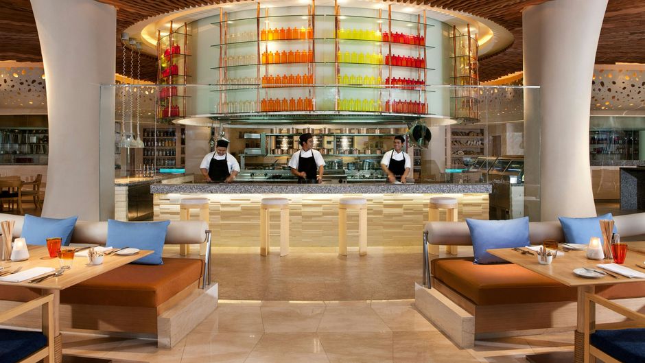 Renaissance Phuket Resort & Spa Restaurant