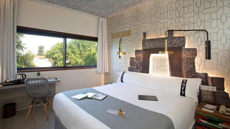 Casual Inca Porto Room