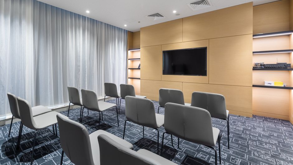 Studio M Arabian Plaza Meeting