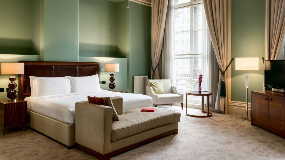 St. Pancras London Suite