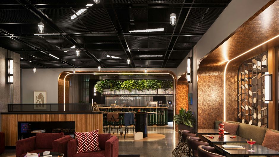 Moxy Montreal Downtown Restaurant
