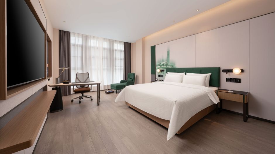 Hampton Inn Jinan Yaoqiang Intl Airport Room