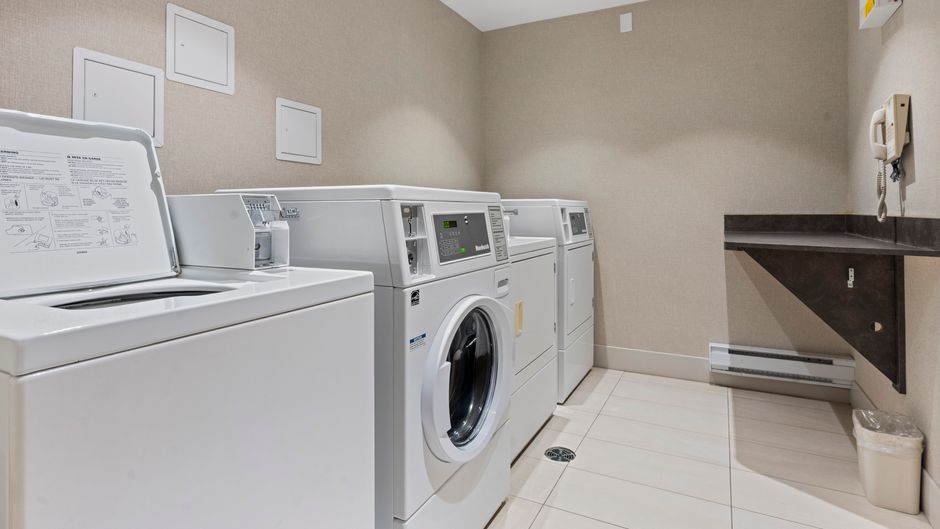 Holiday Inn Express & Suites Surrey Other