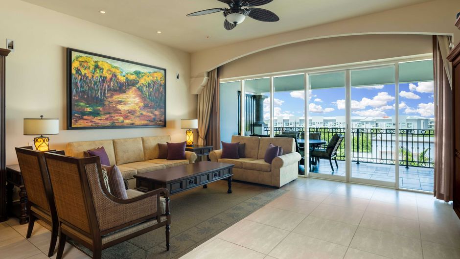 Holiday Inn Club Grand Residences Room