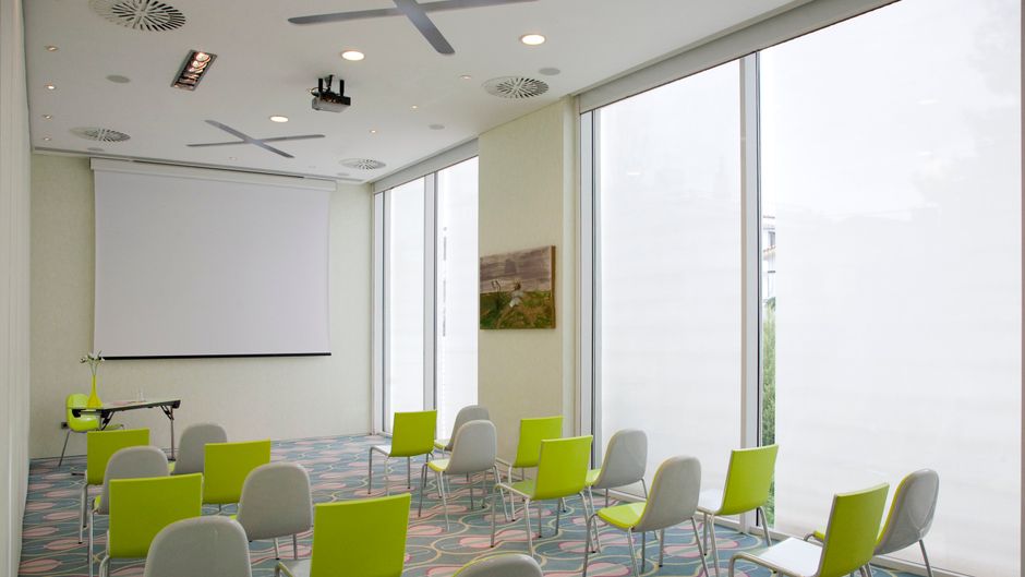 Semiramis Hotel Meeting