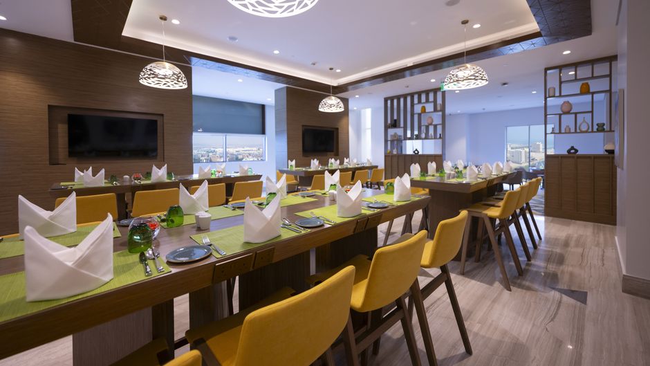 Hilton Garden Inn Khobar Causeway Restaurant