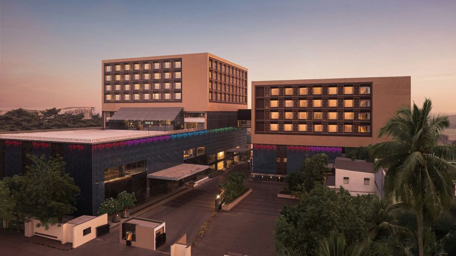 Le Meridien Surat Exterior