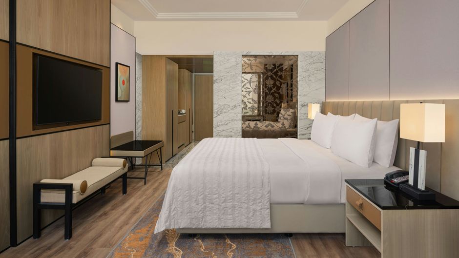 Le Meridien Surat Room