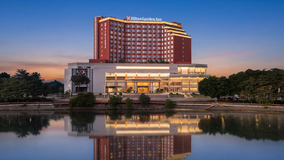Hilton Garden Inn Dongguan Wanjiang Rd Exterior