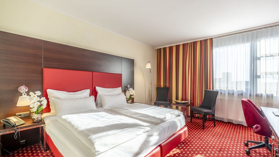Plaza Inn Wels Room