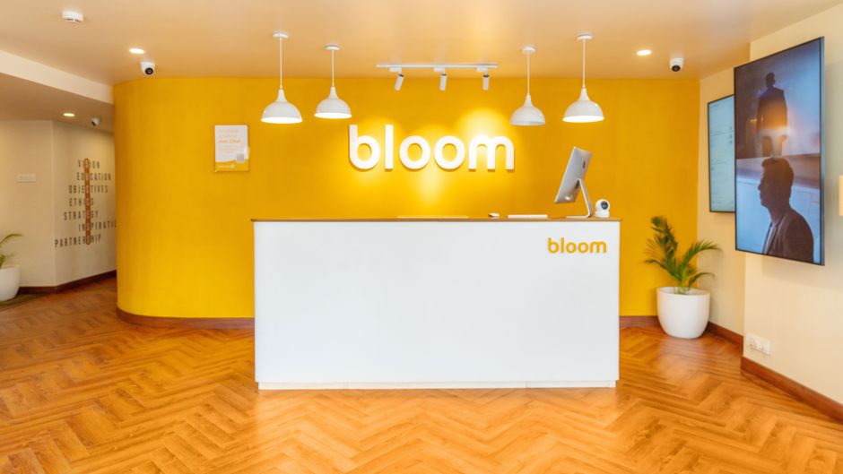 Bloom Hotel - Cyber Towers Lobby