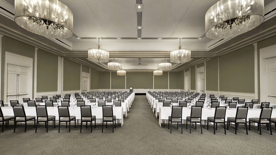 Crowne Plaza Meeting