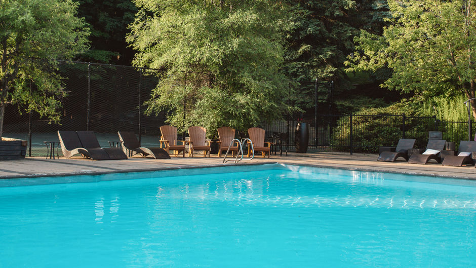 Crowne Plaza Pool