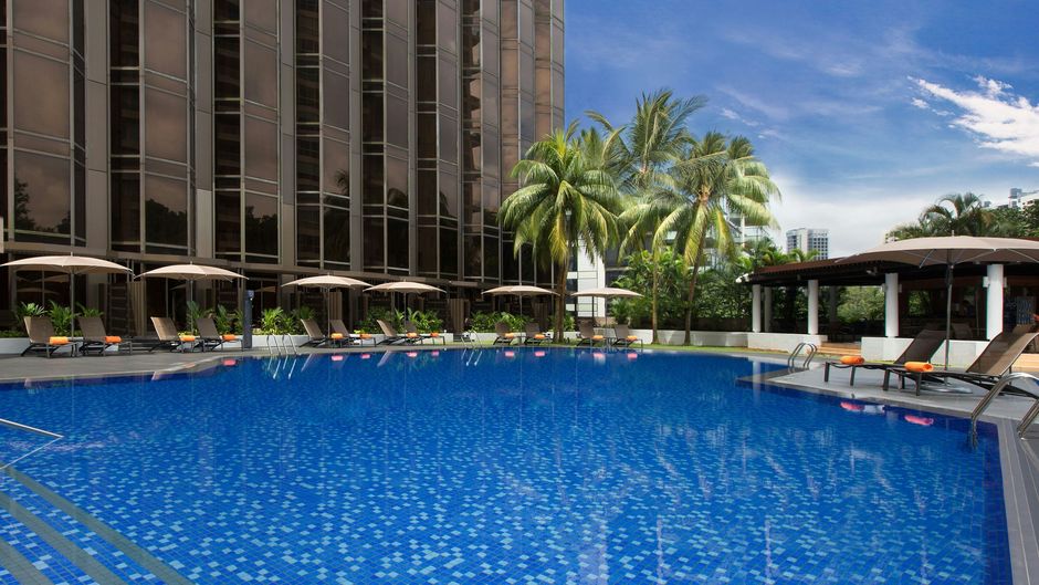 Sheraton Towers Singapore Pool