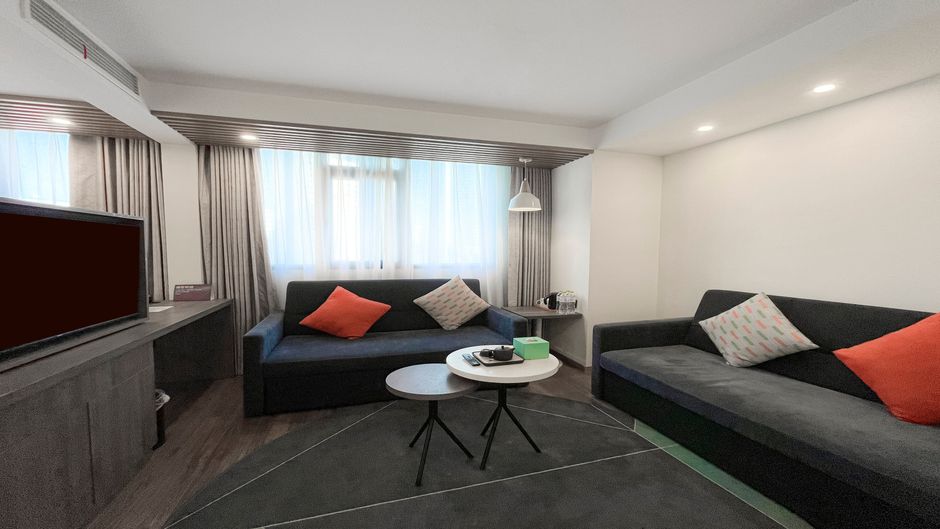 Holiday Inn Express Qingdao City Center Suite