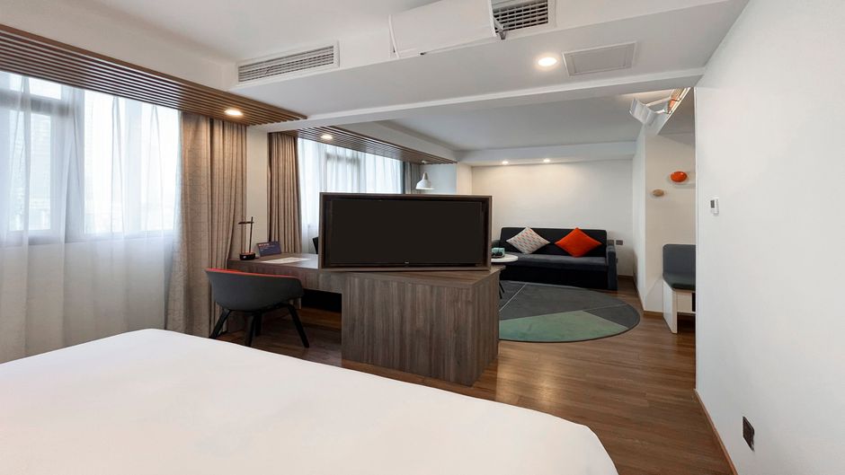 Holiday Inn Express Qingdao City Center Suite