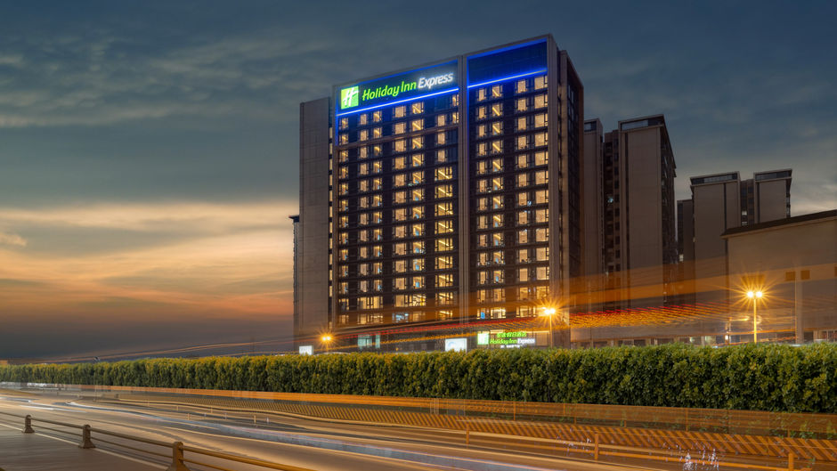 Holiday Inn Exp Shuangliu Chuan Exterior