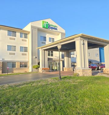 Holiday Inn Express & Suites