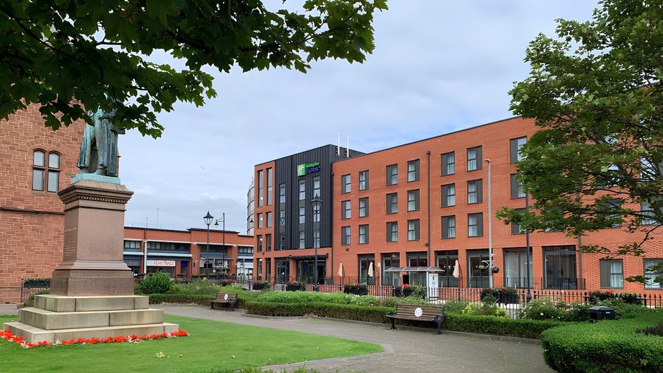 Holiday Inn Express Barrow-in-Furness Exterior
