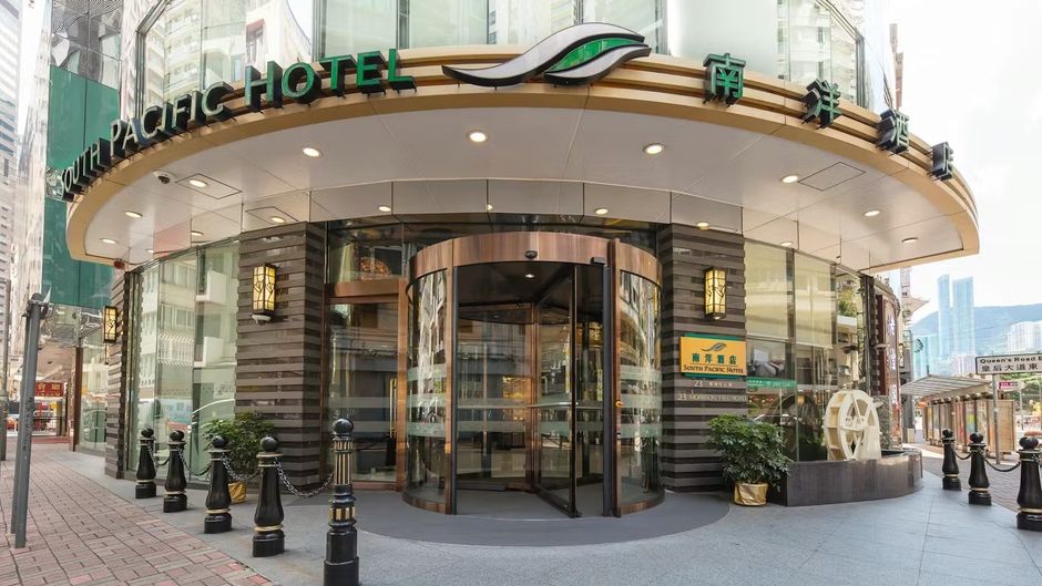 South Pacific Hotel Exterior