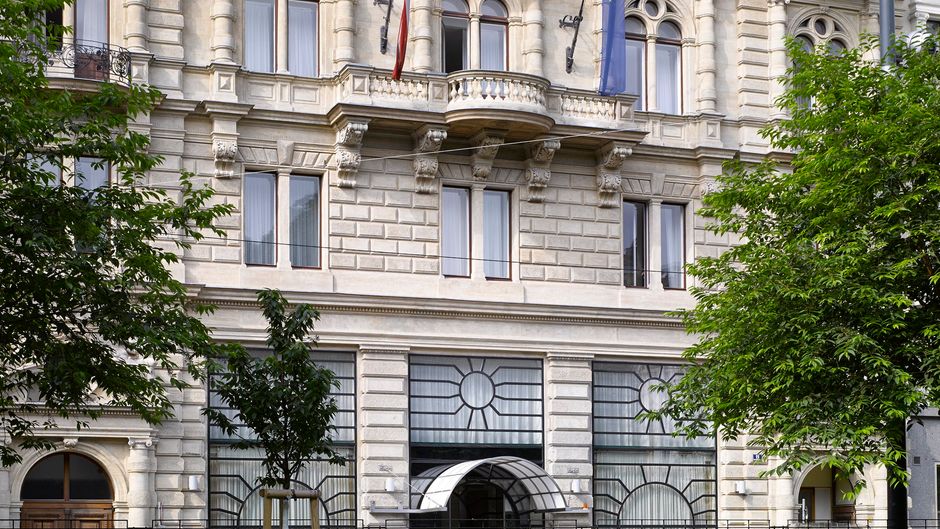 Miiro Palais Rudolf Exterior