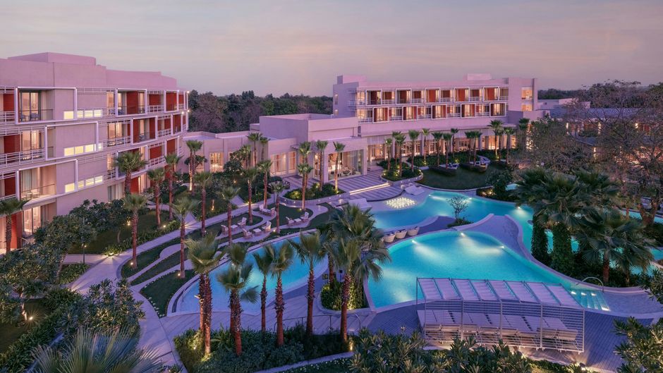 Aravali Marriott Resort & Spa Delhi NCR Pool