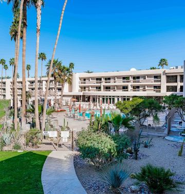 Indian Wells Resort Hotel
