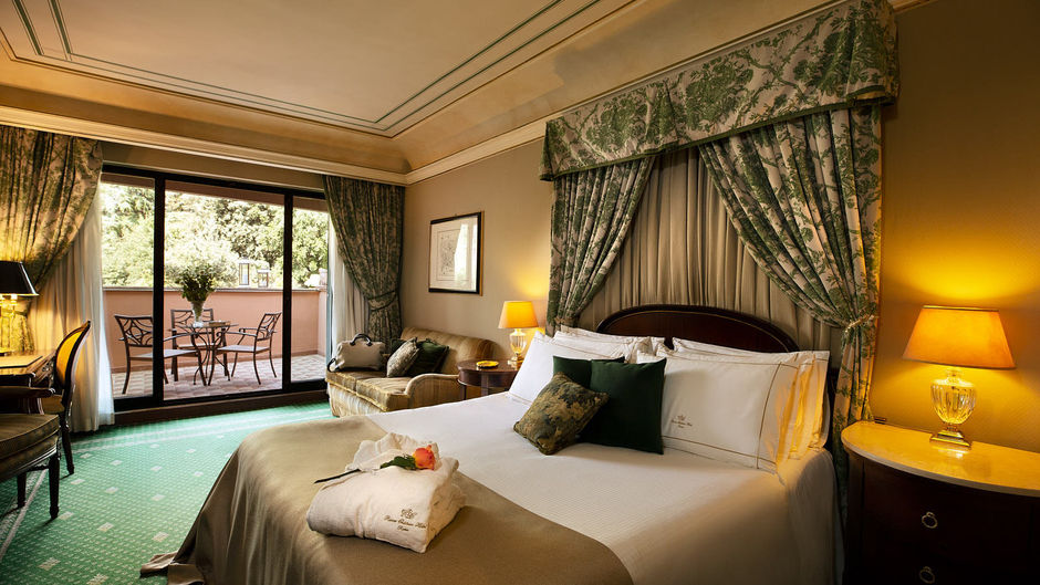 RIVER CHATEAU HOTEL Room