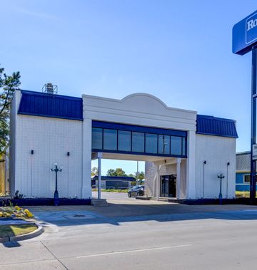 Capital O Travelers Inn Lawton