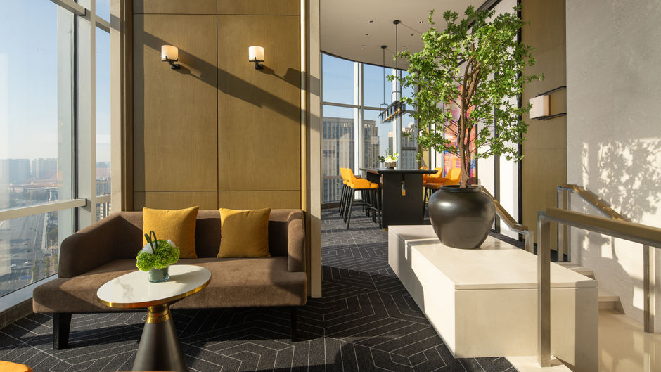Hampton Bochi Mountain Park Lobby