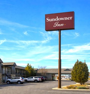 Sundowner Inn