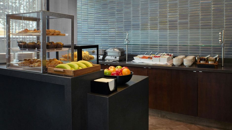 Toronto Airport Marriott Hotel Restaurant