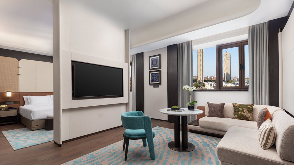 HUALUXE Qidong Suite
