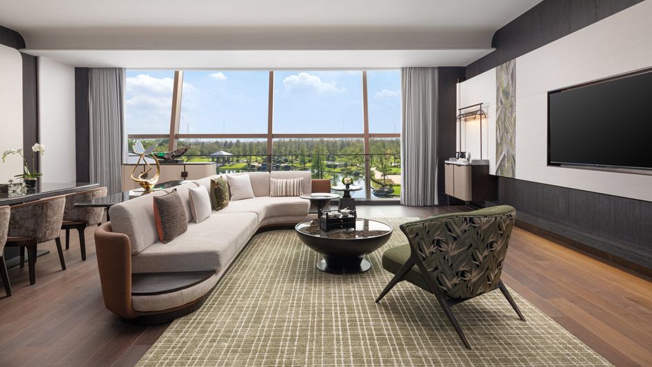 HUALUXE Qidong Suite