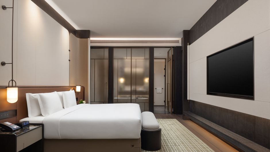 HUALUXE Qidong Suite
