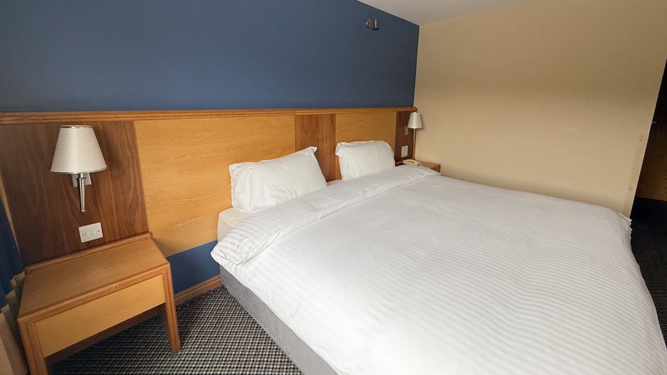 Cabarfeidh Hotel Room