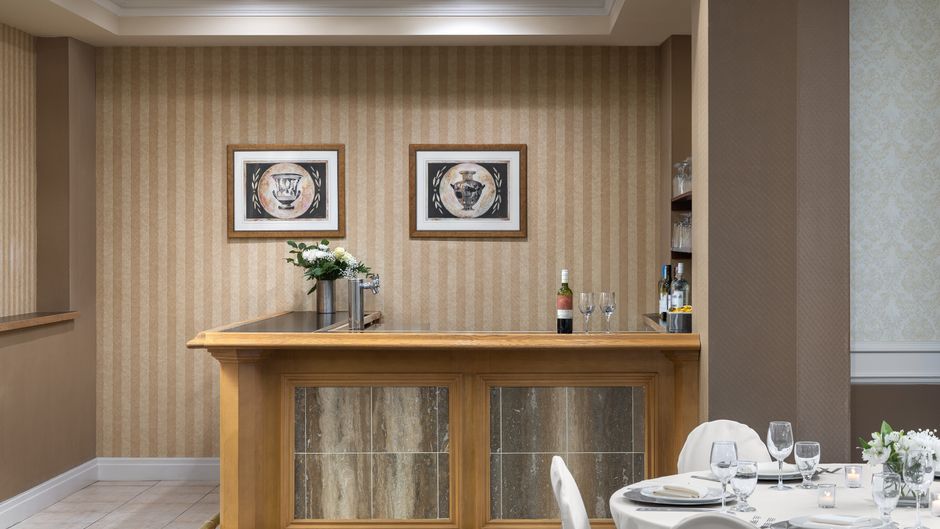 Holiday Inn & Suites Oakville @ Bronte Ballroom