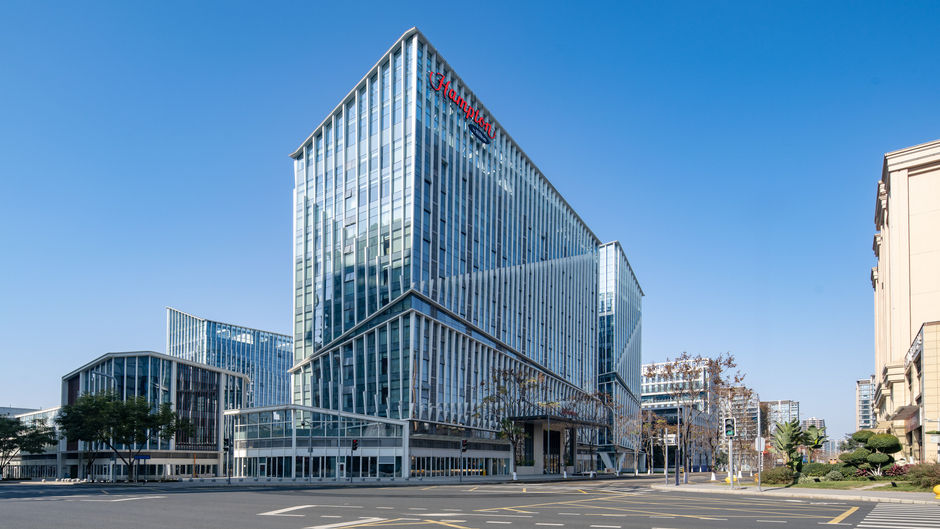 Hampton Chengdu Xintong Ave Station Exterior