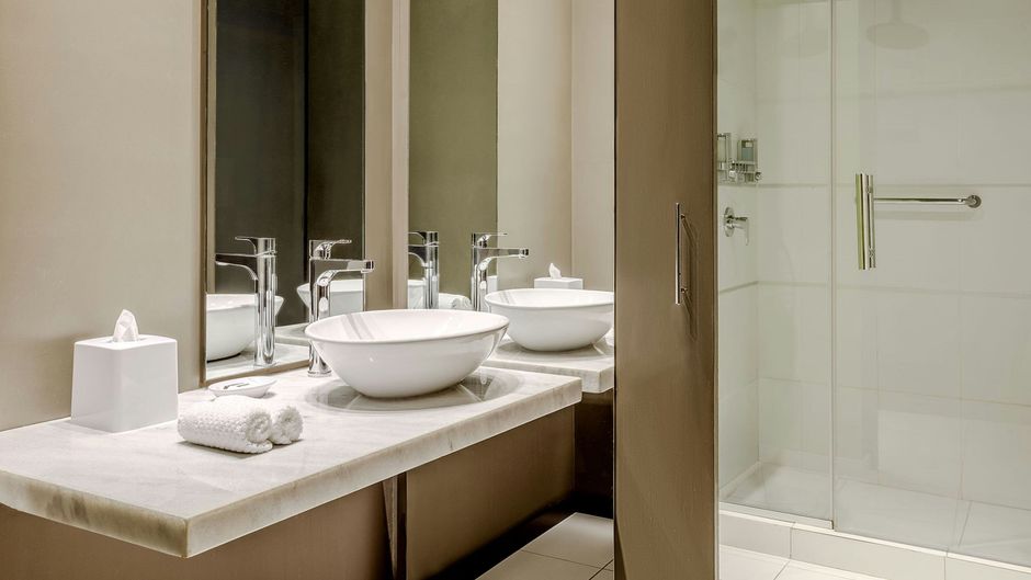 Aloft Asuncion Room