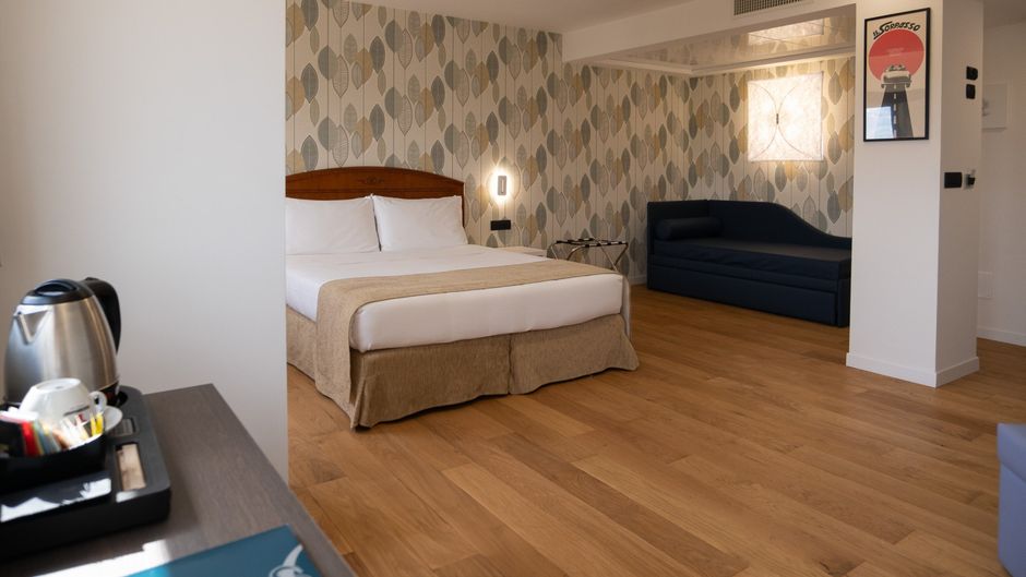 Dei Congressi Hotel Room