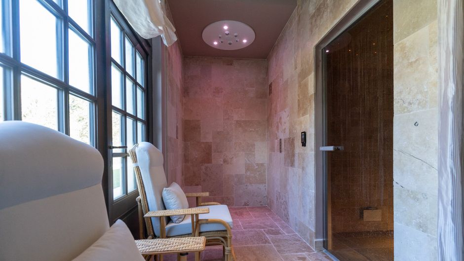 Chateau Louise de la Valliere Spa
