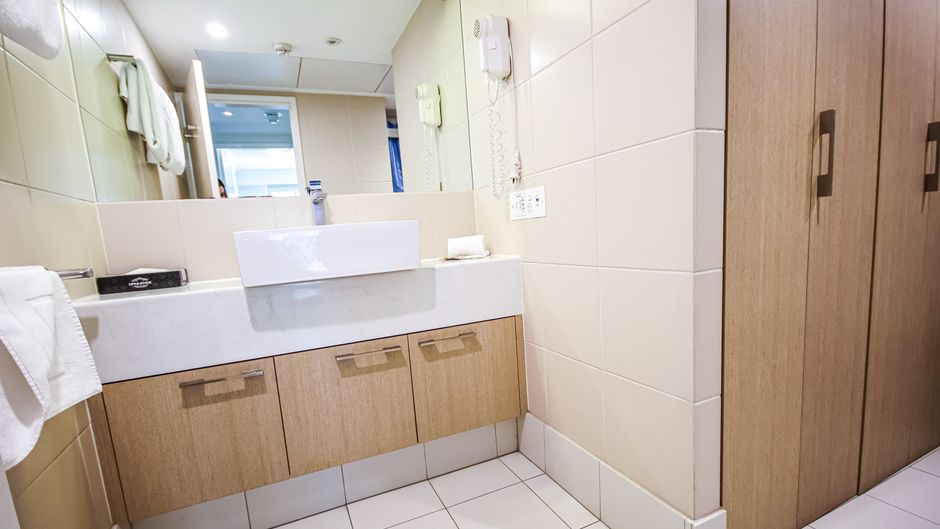 Central Dockside Apartment Hotel Room