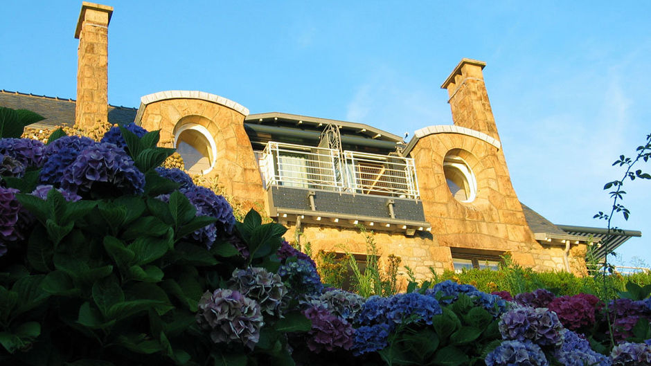 Manoir de Lan-Kerellec Exterior