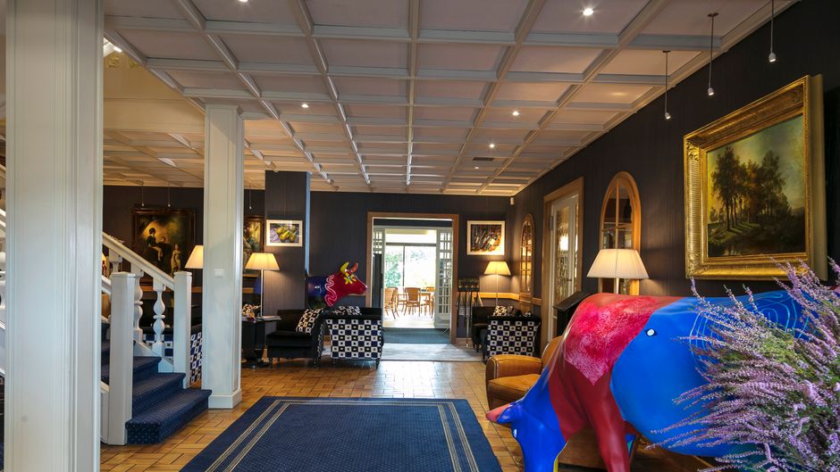 Relais de la Poste Lobby