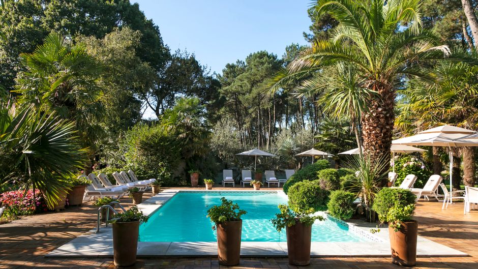 Relais de la Poste Pool
