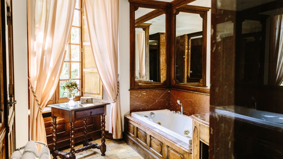 Chateau de la Treyne Room