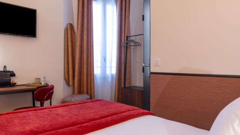 Brittany Hotel Room