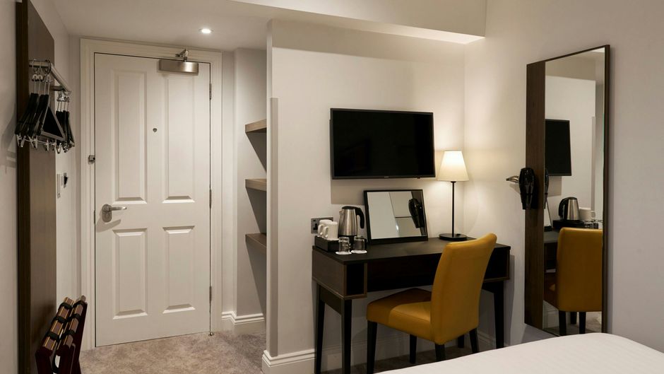 Four Points Flex Kensington Olympia Room