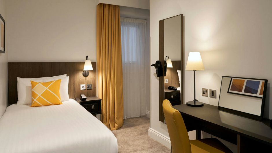 Four Points Flex Kensington Olympia Room